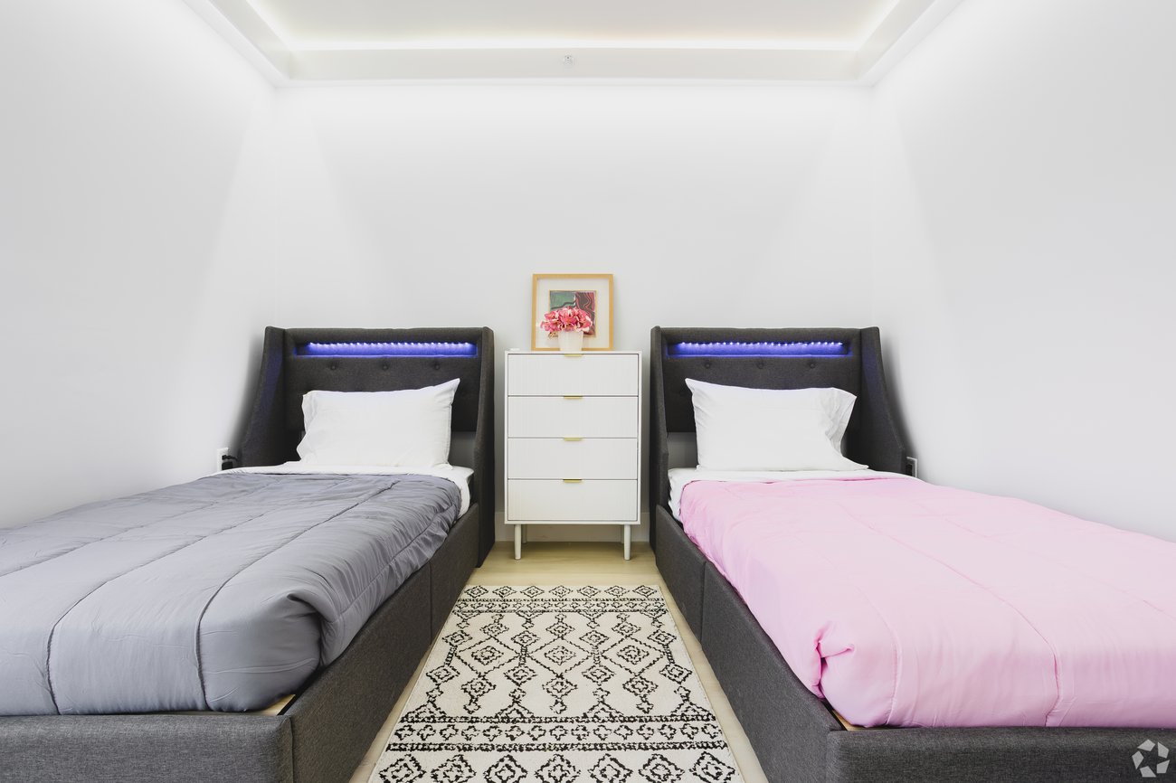 Second bedroom